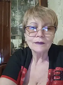 Snapshot of SophieBurns chatting on July 8, 2026, 1:56 pm SophieBurns online show from July 8, 2026, 1:56 pm