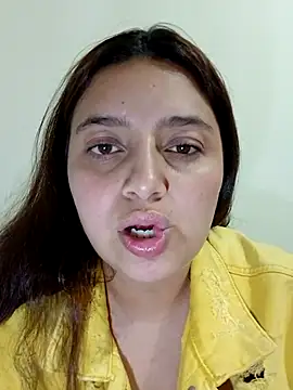 MajoArias online show from February 28, 2026, 2:44 am