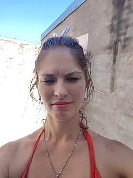 Snapshot of Serafina- chatting on February 8, 2026, 6:27 pm Serafina- online show from February 8, 2026, 6:27 pm