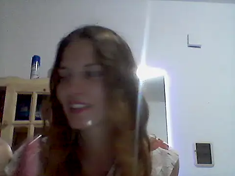 Snapshot of Serafina- chatting on February 13, 2026, 12:21 am Serafina- online show from February 13, 2026, 12:21 am