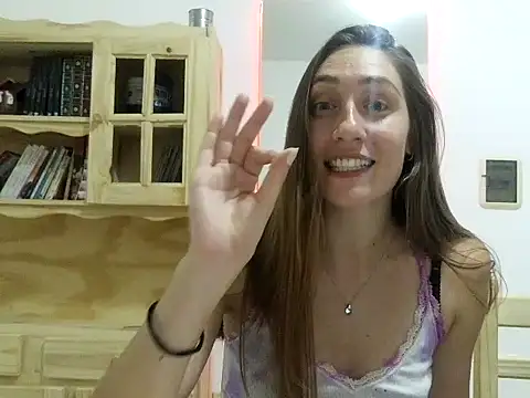 Snapshot of Serafina- chatting on February 27, 2026, 12:44 am Serafina- online show from February 27, 2026, 12:44 am