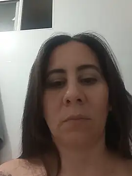 Sophie Tyler online show from May 27, 2026, 1:48 am