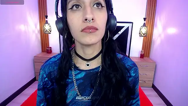 FRANCESCA LOVE  online show from March 30, 2026, 8:32 pm