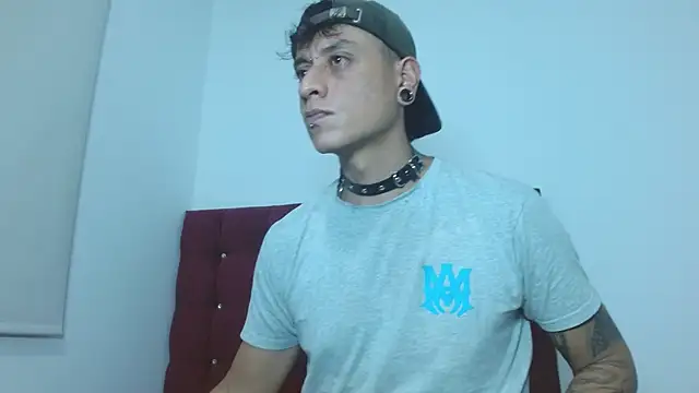 SkinnyDevil12 online show from February 24, 2026, 4:24 am