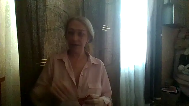 Snapshot of Yurkish chatting on June 3, 2026, 5:30 am Yurkish online show from June 3, 2026, 5:30 am