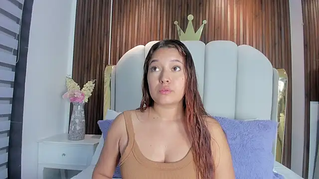 Emily Harpeer online show from April 17, 2026, 11:35 am