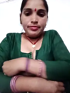 Komal4050 online show from February 14, 2026, 2:39 pm