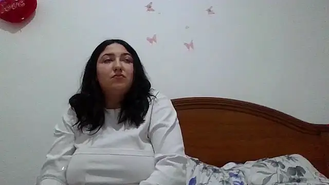 Amber Sinn online show from April 3, 2026, 9:54 pm