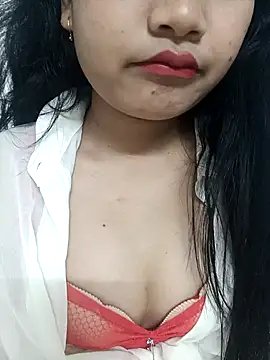 EliraMoon online show from March 13, 2026, 4:45 pm