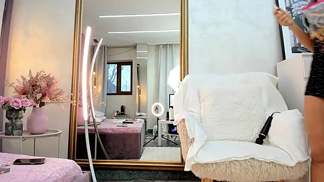 ElinaMoon  online show from February 13, 2026, 6:35 am