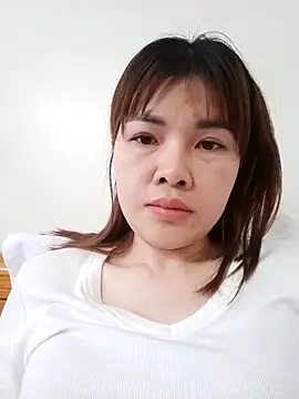 Snapshot of Loyalty-love chatting on February 9, 2026, 1:03 am Loyalty-love online show from February 9, 2026, 1:03 am