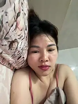 Snapshot of Loyalty-love chatting on March 3, 2026, 9:27 am Loyalty-love online show from March 3, 2026, 9:27 am