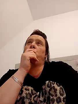 louisa36 online show from March 31, 2026, 7:16 pm