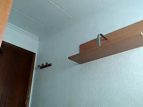 Snapshot of ZeforAitanna chatting on February 10, 2026, 11:20 am ZeforAitanna online show from February 10, 2026, 11:20 am