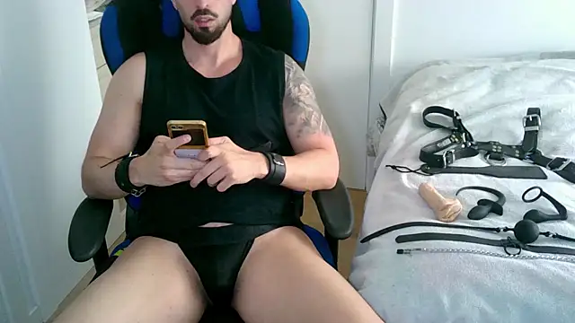 Sub-Titan online show from April 11, 2026, 10:41 am