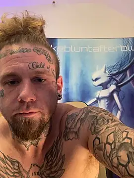 Smokebluntafterblunt online show from February 11, 2026, 3:56 pm