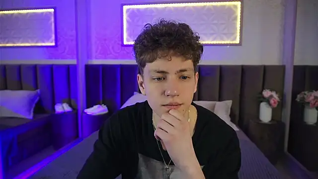 StefanBev online show from March 27, 2026, 7:48 pm