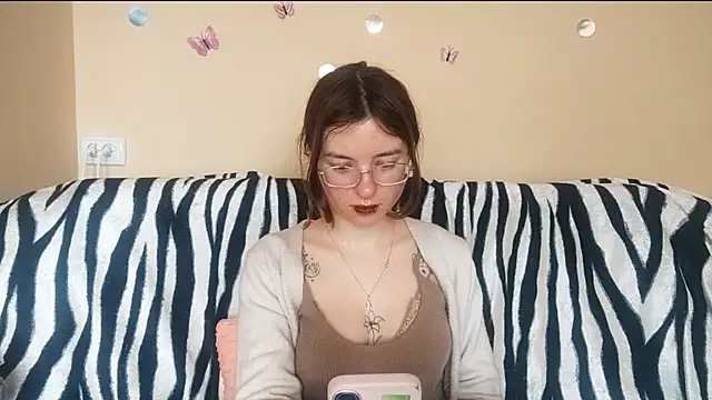 Snapshot of LanitaHemple chatting on April 20, 2026, 1:13 pm LanitaHemple online show from April 20, 2026, 1:13 pm