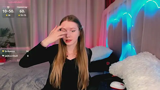 lada2k4 online show from March 27, 2026, 8:26 am