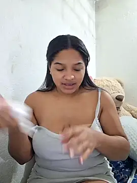 AnnaMil3J online show from February 28, 2026, 5:01 pm