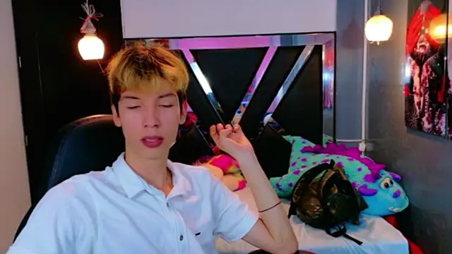 Liam Green1 online show from February 20, 2026, 12:07 pm