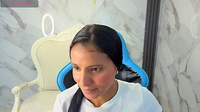 Cataleya23 a online show from February 16, 2026, 7:56 pm