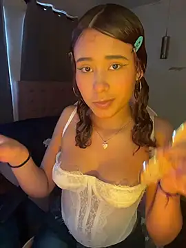 Rylia online show from April 4, 2026, 2:12 pm