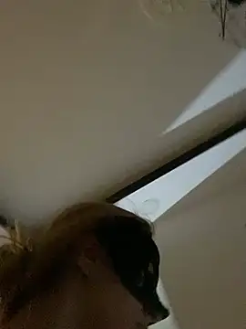 Snapshot of seluna_baby chatting on February 26, 2026, 8:09 pm seluna baby online show from February 26, 2026, 8:09 pm