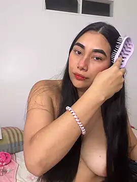 Mia  Starxxx online show from April 17, 2026, 9:50 pm