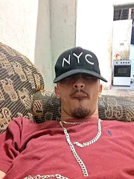 ReizinhoOh online show from February 14, 2026, 5:29 am