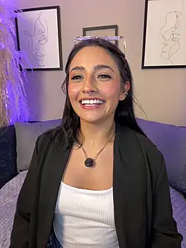 Snapshot of Nanda_vixen_ chatting on May 12, 2026, 11:00 pm Nanda vixen online show from May 12, 2026, 11:00 pm