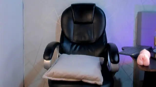 Milo Thompson online show from March 19, 2026, 4:12 am