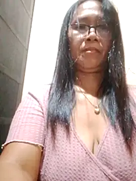 suzzie hot online show from February 9, 2026, 11:47 pm