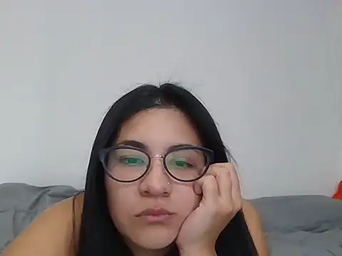 Agusgold22 online show from March 26, 2026, 2:37 pm