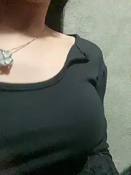 tenten110 online show from March 4, 2026, 1:41 pm