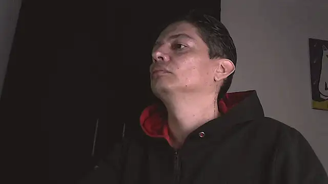 Snapshot of Thommas8a chatting on February 8, 2026, 3:59 am Thommas8a online show from February 8, 2026, 3:59 am