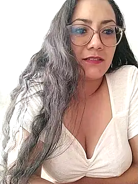 Salma-sweet online show from April 12, 2026, 5:27 pm