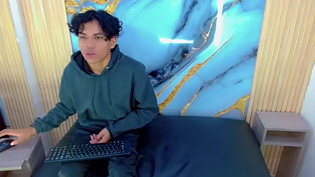 Snapshot of DaviidBuckx_ chatting on March 1, 2026, 2:00 am DaviidBuckx online show from March 1, 2026, 2:00 am