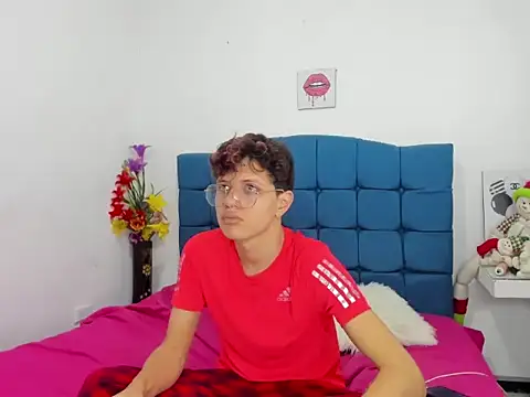  GoldenGirls  online show from February 8, 2026, 1:20 pm