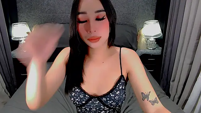 saphira fucks online show from February 28, 2026, 6:40 pm