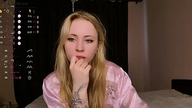 lilMelaniloveis online show from April 19, 2026, 7:09 am