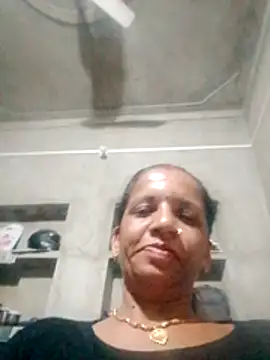 Snapshot of Anitarakkoli chatting on May 27, 2026, 10:17 pm Anitarakkoli online show from May 27, 2026, 10:17 pm