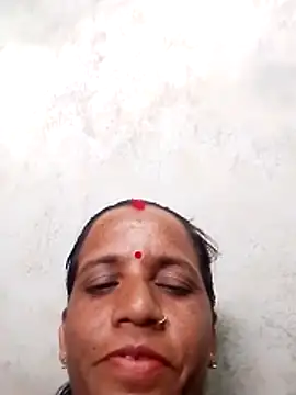 Snapshot of Anitarakkoli chatting on May 23, 2026, 5:17 am Anitarakkoli online show from May 23, 2026, 5:17 am