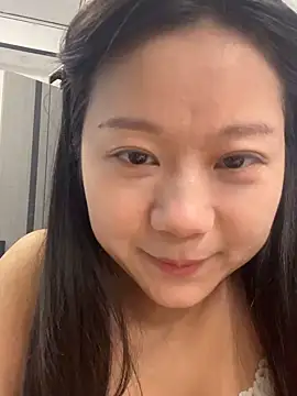 Snapshot of DDoo21 chatting on April 10, 2026, 8:21 am DDoo21 online show from April 10, 2026, 8:21 am