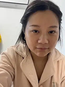 Snapshot of DDoo21 chatting on April 2, 2026, 8:10 am DDoo21 online show from April 2, 2026, 8:10 am