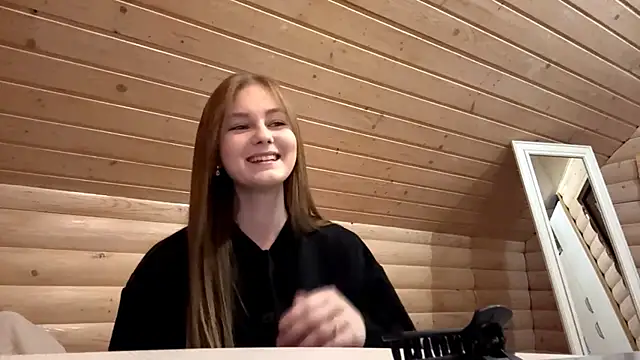 TessSamul online show from April 4, 2026, 5:30 pm