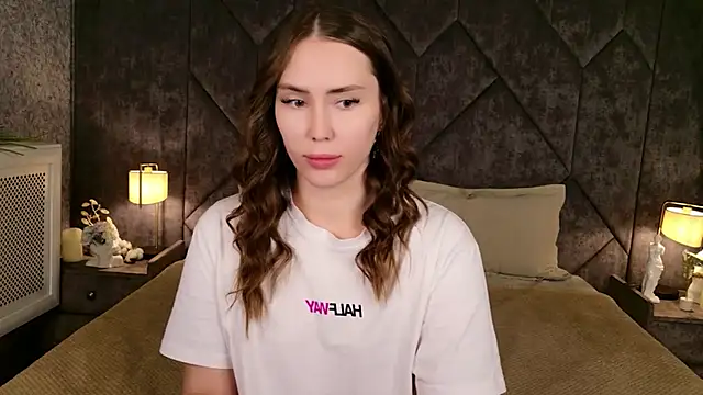 Arielle Vade online show from June 28, 2026, 5:25 am