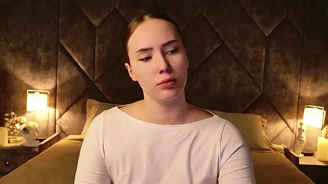 Snapshot of Arielle_Vade chatting on May 2, 2026, 5:23 am Arielle Vade online show from May 2, 2026, 5:23 am