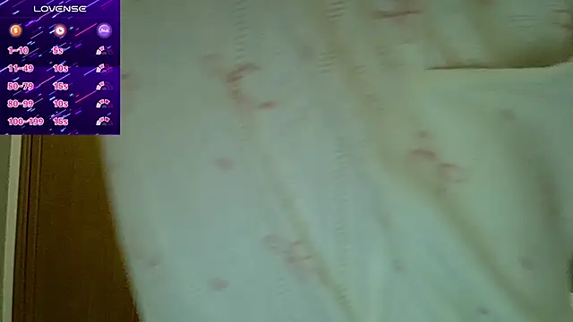 CurvyWild Lady30 online show from April 22, 2026, 9:27 am