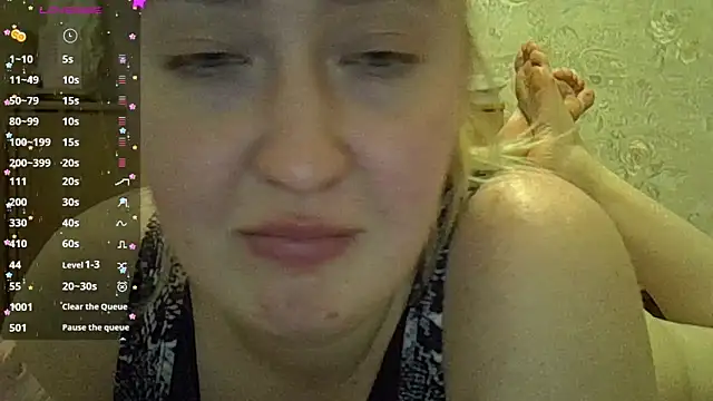 CurvyWild Lady30 online show from March 1, 2026, 5:24 pm